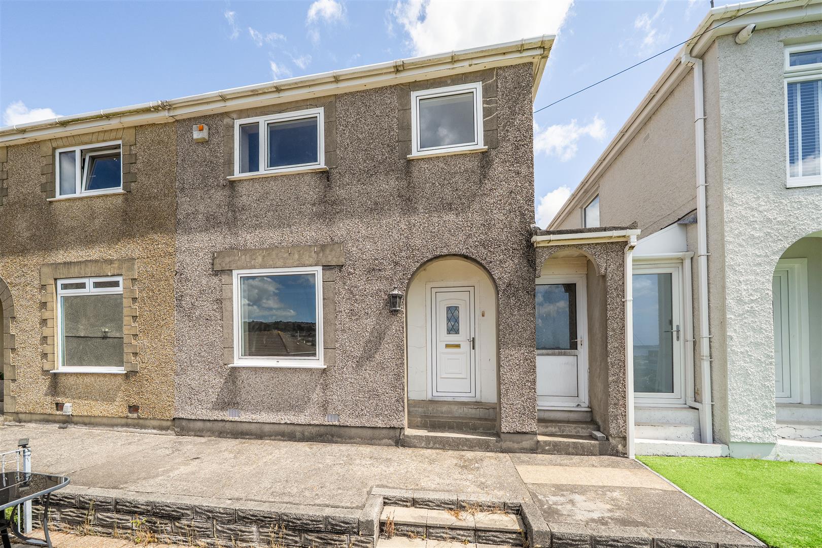 Beaumont Crescent, St. Thomas, Swansea, SA1 8DW